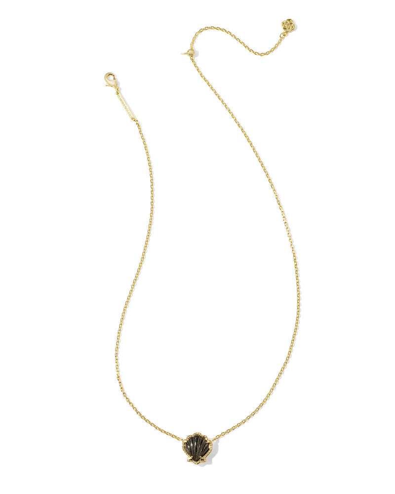 BRYNNE SHELL SHORT PENDANT NECKLACE