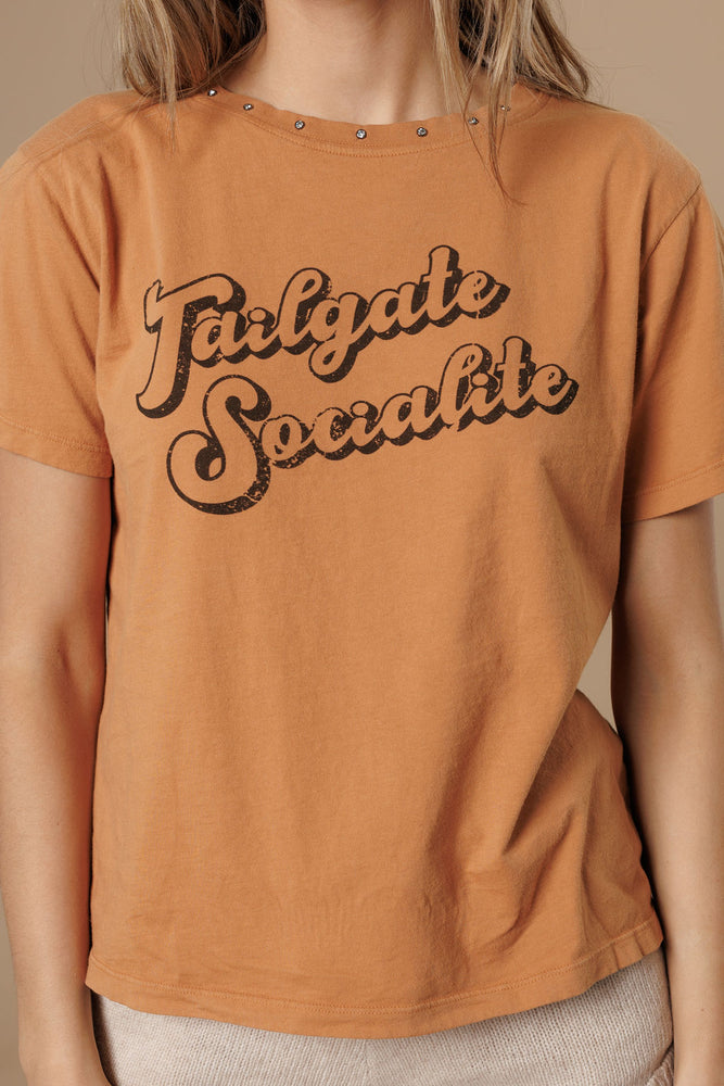 TAILGATE SOCIALITE BOY TEE